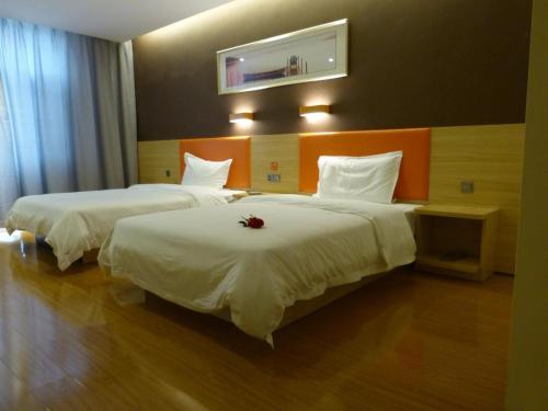 Фотография гостиницы 7Days Premium Delingha Center Plaza Branch