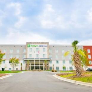 Фотографии гостиницы
Holiday Inn Express & Suites - Charlotte Airport, an IHG Hotel
