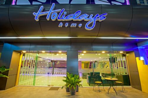 Фотография гостиницы Holidays Home