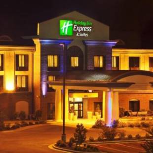 Фотографии гостиницы 
            Holiday Inn Express & Suites Dyersburg, an IHG Hotel