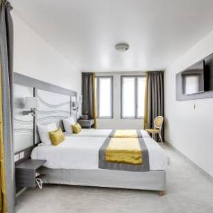 Фотографии гостиницы
Hôtel Versailles Chantiers