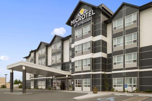 Фотография гостиницы Microtel Inn & Suites by Wyndham Lloydminster
