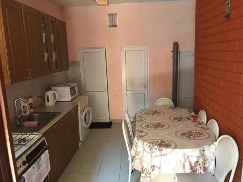 Фотографии гостевого дома
На Енисейской, 11