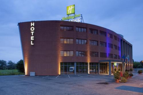 Фотография гостиницы Holiday Inn Express Parma, an IHG Hotel