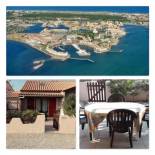 Фотография гостевого дома le soleil bleu wifi clim