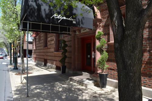 Фотография гостиницы Alexander Inn