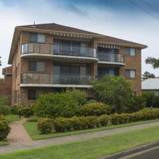 Фотографии гостевого дома
9 Braemar- skip hop and jump from everything