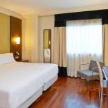 Фотография гостиницы NH Sport