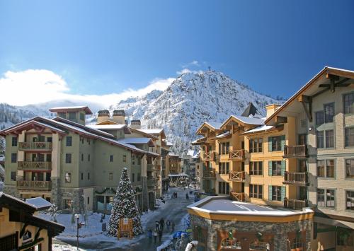 Фотография гостиницы The Village at Palisades Tahoe