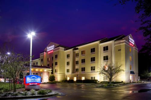 Фотография гостиницы Fairfield Inn & Suites Lake City