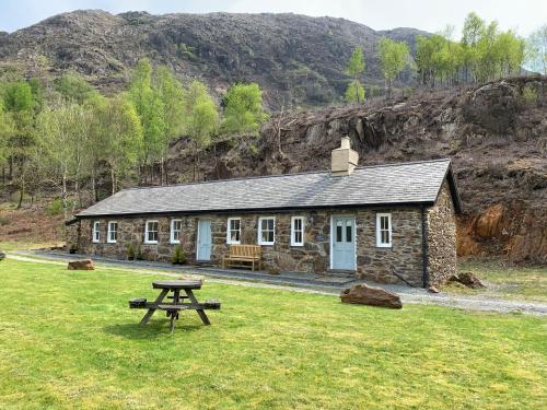 Фотография гостевого дома Sygun Cottage - Detached Cottage in the heart of the Snowdonia National Park