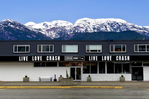 Фотография гостиницы Crash Hotel Squamish
