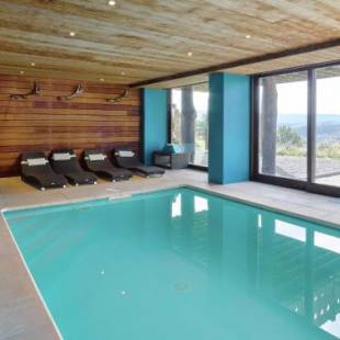 Фотографии гостевого дома 
            Luxurious Holiday Home in Stoumont with Pool & Bar