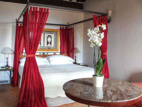 Фотография гостиницы Grand Hotel Continental Siena - Starhotels Collezione