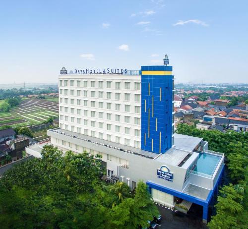 Фотография гостиницы Days Hotel & Suites by Wyndham Jakarta Airport