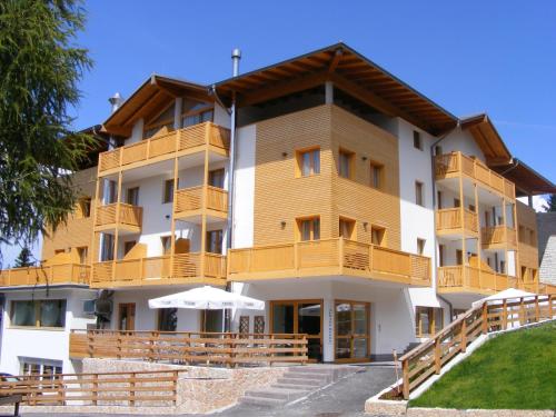 Фотография гостиницы Alpine Mugon Hotel