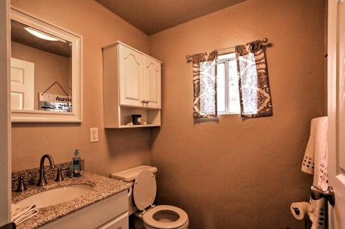 Фотография гостевого дома Escondido Home on 6-Acre Vineyard Estate with Views!