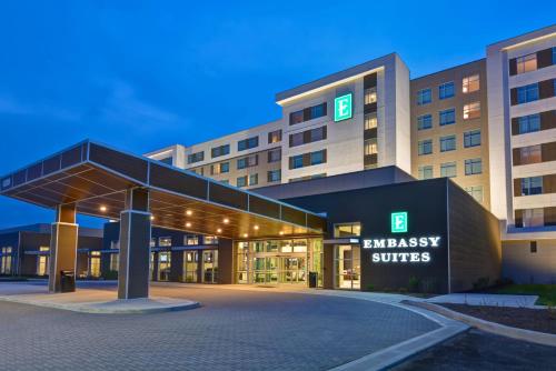 Фотография гостиницы Embassy Suites By Hilton Plainfield Indianapolis Airport
