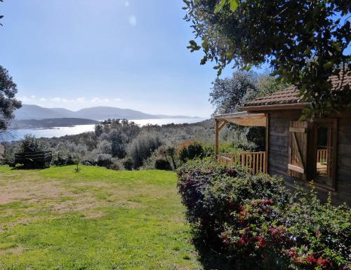 Фотография гостевого дома Magnifique chalet vue mer, a quelques minutes des plages