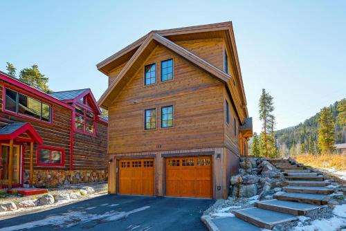 Фотография гостевого дома Frisco Street Home