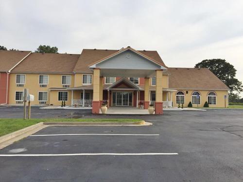 Фотография мотеля Super 8 by Wyndham Lake of the Ozarks