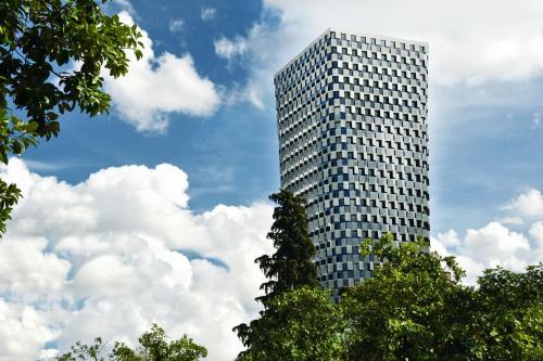 Фотография гостиницы Maritim Hotel Plaza Tirana
