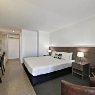 Фотографии мотеля
Smart Motels Bert Hinkler