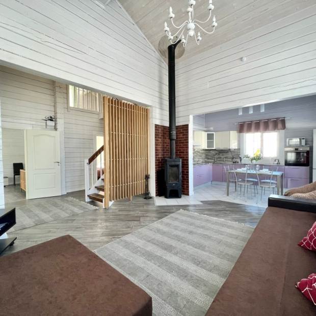 Фотографии Коттеджа
Частный Дом Озеро Лунное 1