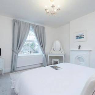 Фотографии гостевого дома
The Blackwater Suite