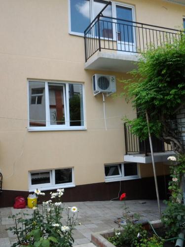 Фотография гостевого дома Алекс на Крымской