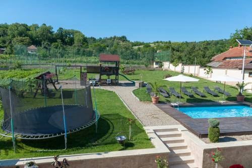 Фотография гостевого дома Pensiunea Gabriel