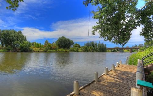 Фотография базы отдыха NRMA Bairnsdale Riverside Holiday Park
