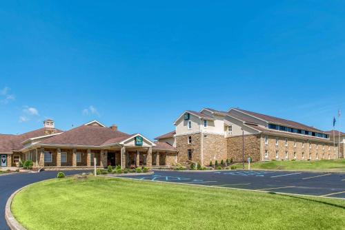 Фотография гостиницы Quality Inn & Suites Bedford West