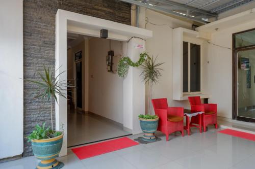 Фотография гостиницы OYO 90922 Gurusinga Guesthouse