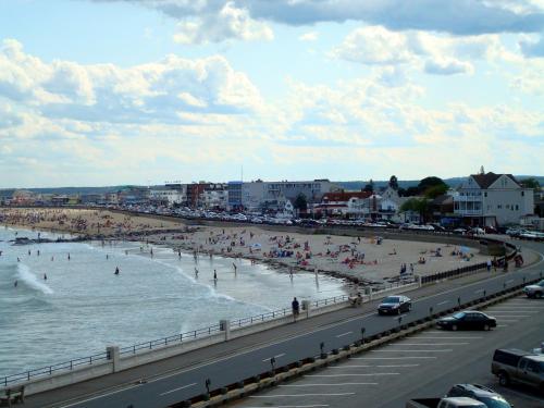 Фотография гостиницы Atlantic Breeze Suites