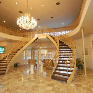 Фотография гостиницы Midtown Inn