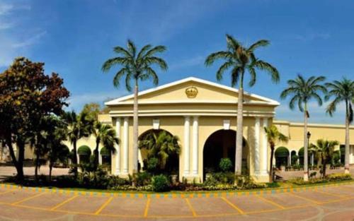 Фотография гостиницы Faletti's Hotel Lahore