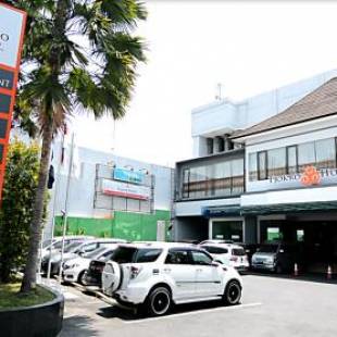 Фотографии гостиницы 
            Tjokro Hotel Klaten