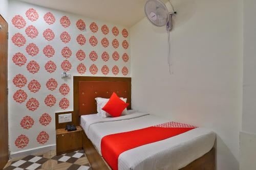 Фотография гостиницы OYO 30712 Hotel Surya