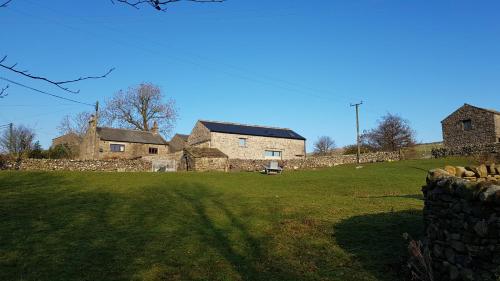 Фотография гостевого дома Hawks Barn