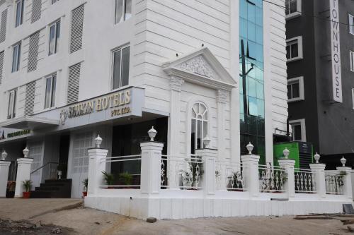 Фотография гостиницы Shikin Hotels (Close to Palm Beach Road)