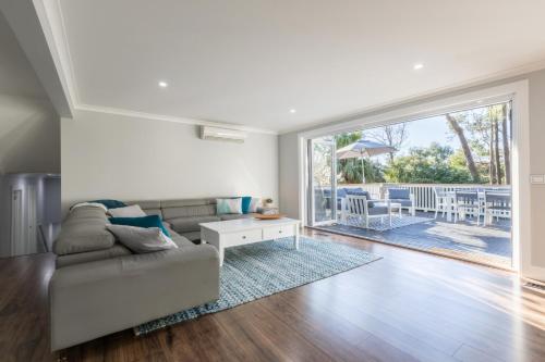 Фотография гостевого дома Rex's Yarra Valley House