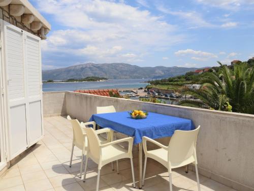 Фотография гостевого дома Adorable stone house with terrace,20m distant from beach !