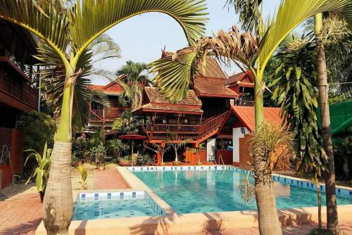 Фотография гостиницы Golden Teak Home Resort