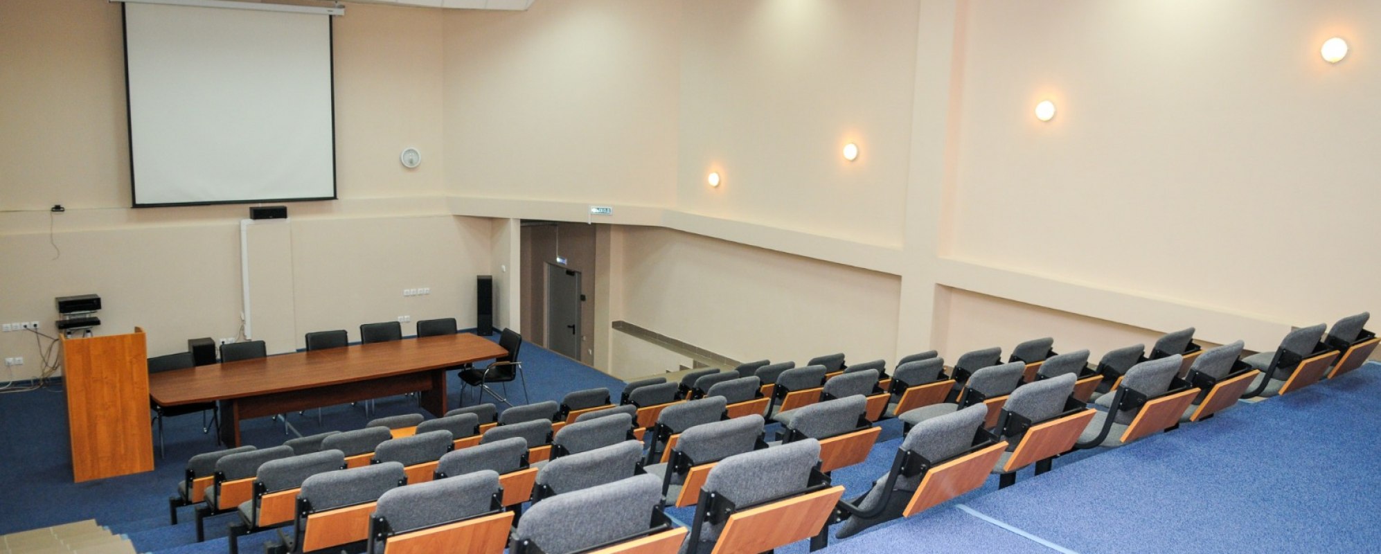 Фотографии конференц-зала СК МАЯК