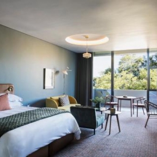 Фотография гостиницы Home Suite Hotels Rosebank