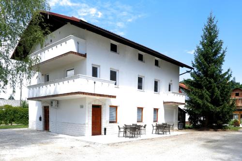 Фотография гостевого дома Apartments & rooms Saša