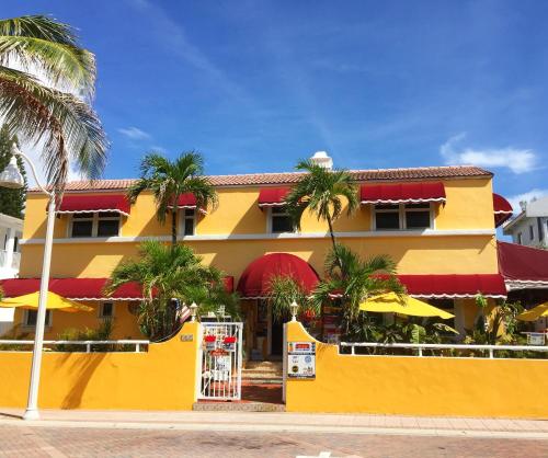 Фотография гостиницы Villa Sinclair Beach Suites and Spa