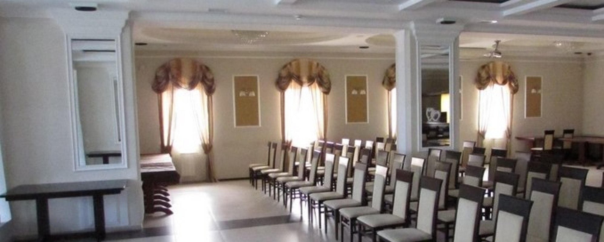 Фотографии конференц-зала Ла Мезон