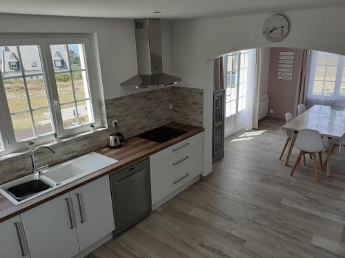 Фотографии гостевого дома
Maison proche du Phare de Trézien vue mer